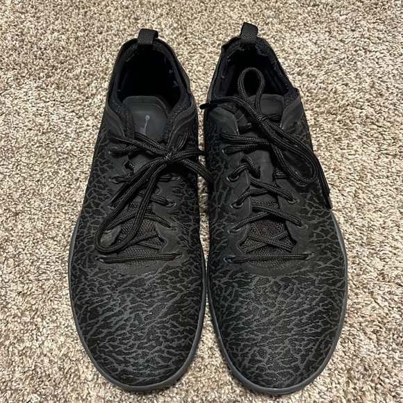 Jordan Other - 9.5 Jordan Trainer 1 low black Anthricate shoes